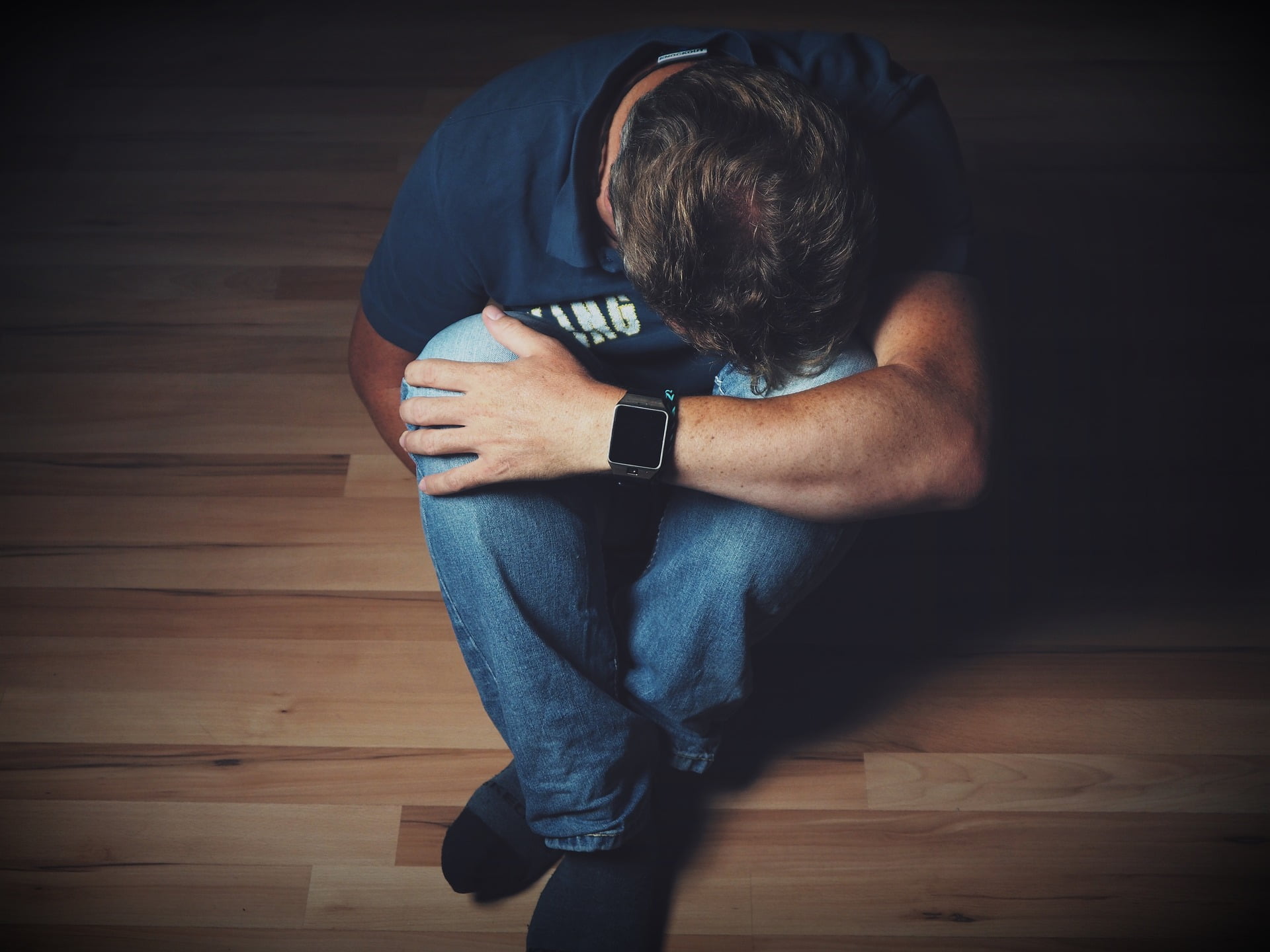 Лечение на хронична нестихваща болка 7 man 2734073 1920