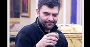 Дъщерята на Тодор Славков блесна като абитуриентка - Катя е модна икона на Италианския лицей! 44 m 9209f5d34ee309f52ef8fba338190b49